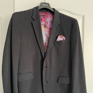 Mens Robert Graham dinner jacket.